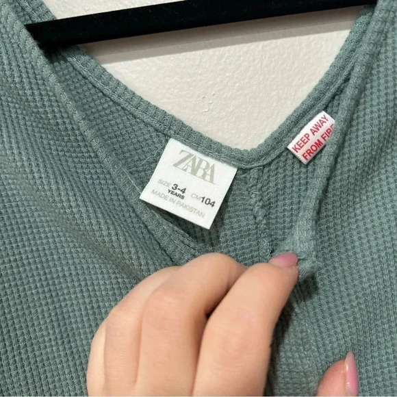 Zara waffle jumpsuit 3/4 - Picture 6 of 7